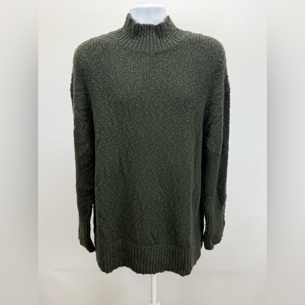 VINCE Men's hunter green mock neck chunky knit sweater size XL